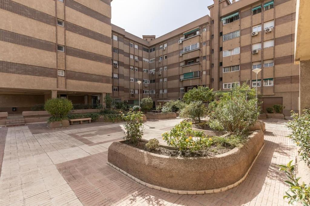 Neptuno Deluxe Apartment Granada Exterior photo